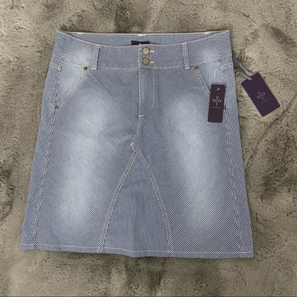 YNDJ Skirt Size 6